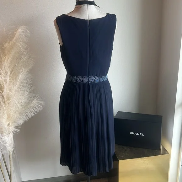 Tory Burch Silk Beaded Sequin Luxe Pleated Cocktail Dress in Navy Size 4 - Picture 8 of 16